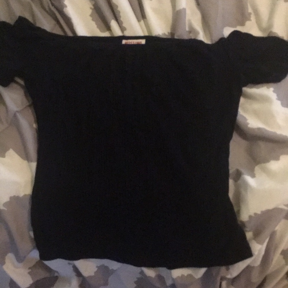 Black Ribbed Off the shoulder - Picture 2 of 2